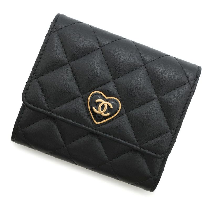 シャネル 三つ折り財布 マトラッセ ハートココ スモール フラップ ウォレット ラムスキン AP3392 CHANEL 黒