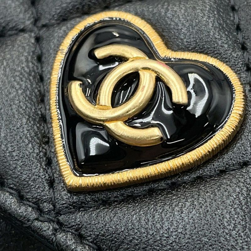 シャネル 三つ折り財布 マトラッセ ハートココ スモール フラップ ウォレット ラムスキン AP3392 CHANEL 黒