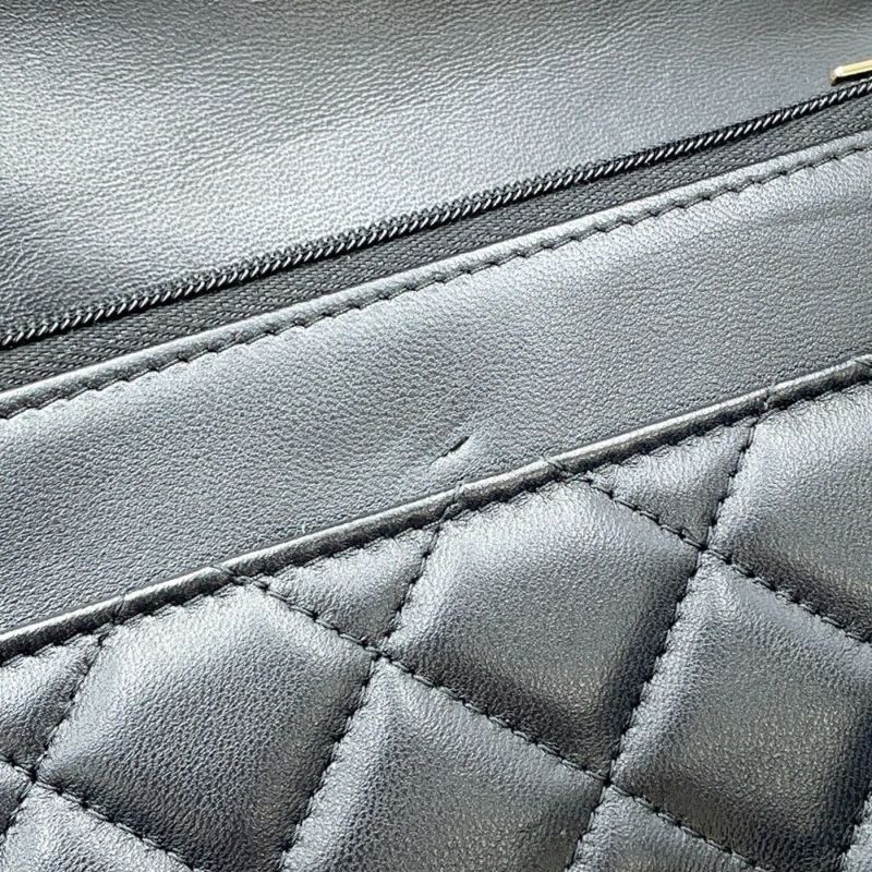 シャネル チェーンウォレット マトラッセ ココマーク Wチェーン ラムスキン AP4511 CHANEL 財布 黒