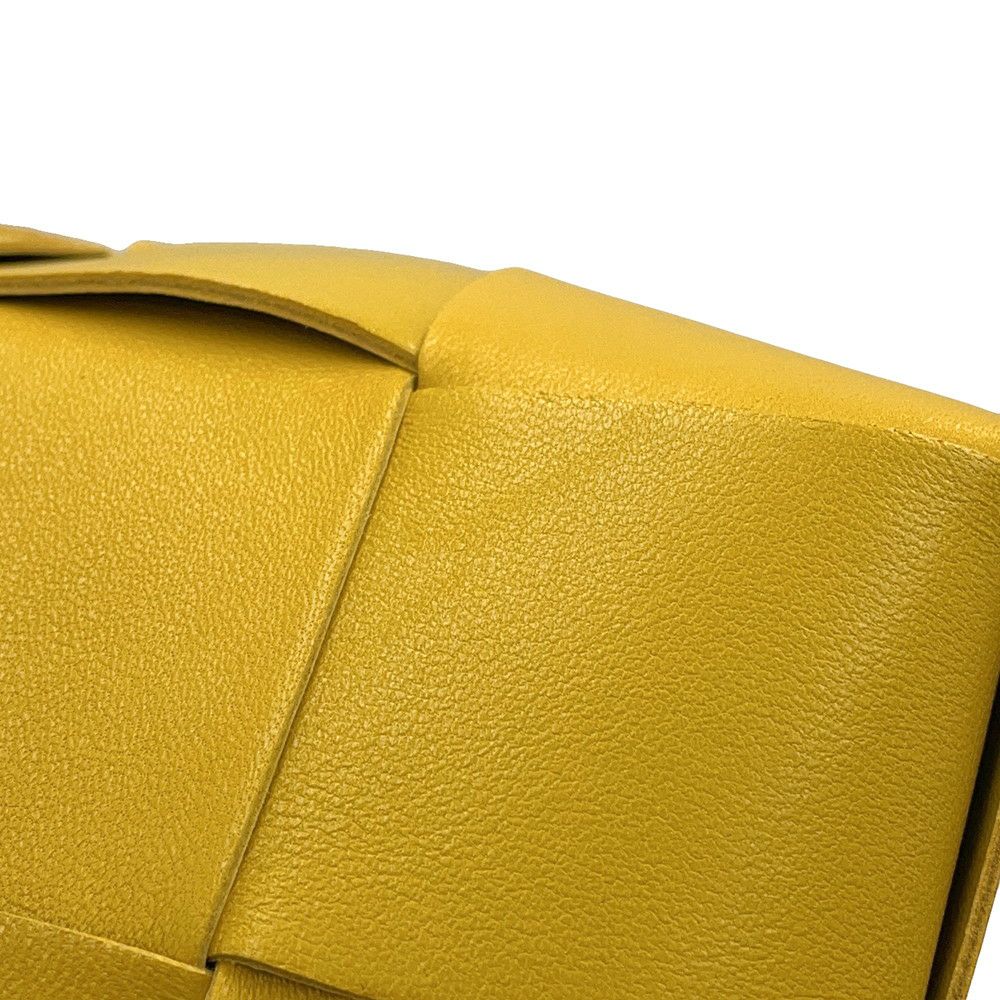 ボッテガヴェネタ ショルダーバッグ マキシイントレチャート スモール カセット クロスボディ レザー 680218