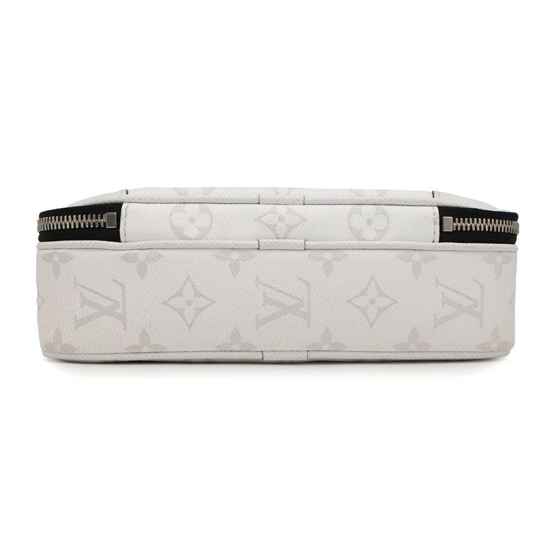 ルイヴィトン ショルダーバッグ モノグラム タイガ アルファ・メッセンジャー M31069 白 ホワイト タイガラマ