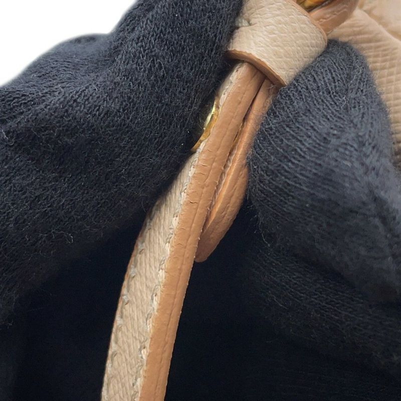 サルヴァトーレ・フェラガモ ショルダーバッグ ガンチーニ レザー Ferragamo