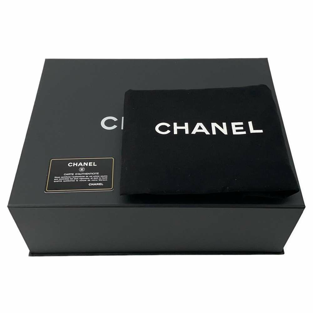 シャネル チェーンショルダーバッグ ボーイシャネル ラージ マトラッセ ココマーク A92193 CHANEL 黒