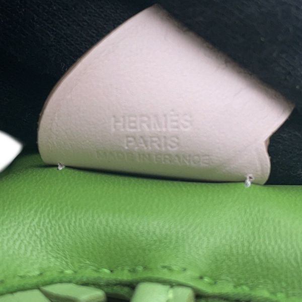 エルメス バッグチャーム ロデオPM ペガサス ヴェールユッカ/ヴェールクリケット/モーヴペール ラムスキン B刻印