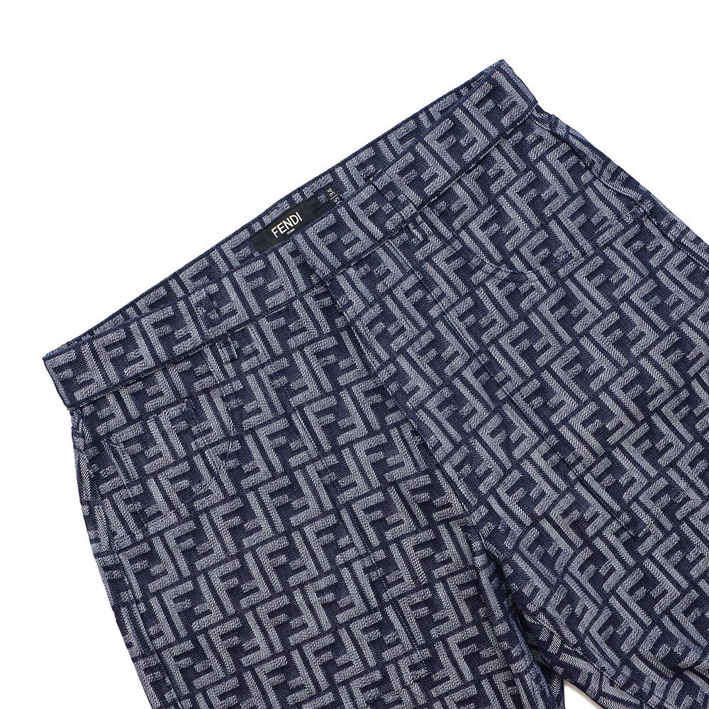 フェンディ パンツ エンブロイダリーFFロゴ バミューダショートパンツ メンズサイズ35 FLP307 AMZ3 FENDI