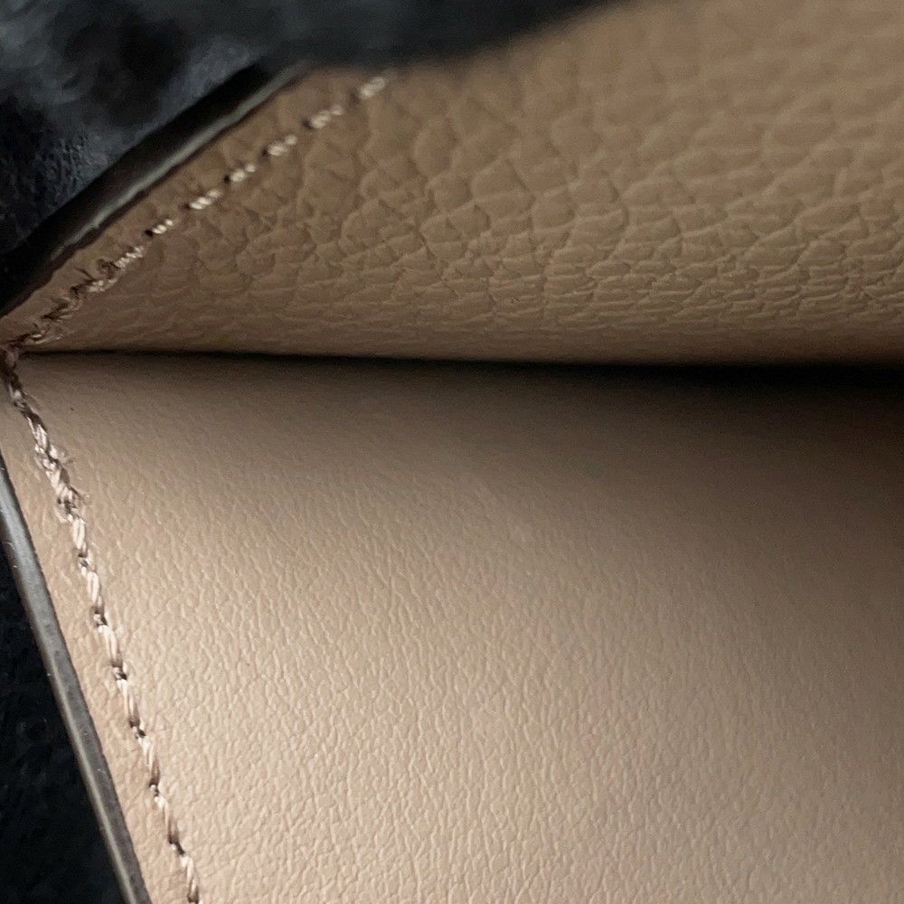 ルイヴィトン 二つ折り財布 モノグラム・アンプラント ポルトフォイユ・クレア M82370 LOUIS VUITTON グレージュ