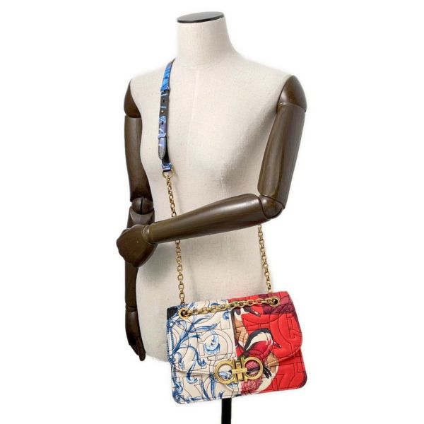 サルヴァトーレ・フェラガモ チェーンショルダーバッグ ガンチーニ ナイロン 21H454 Ferragamo