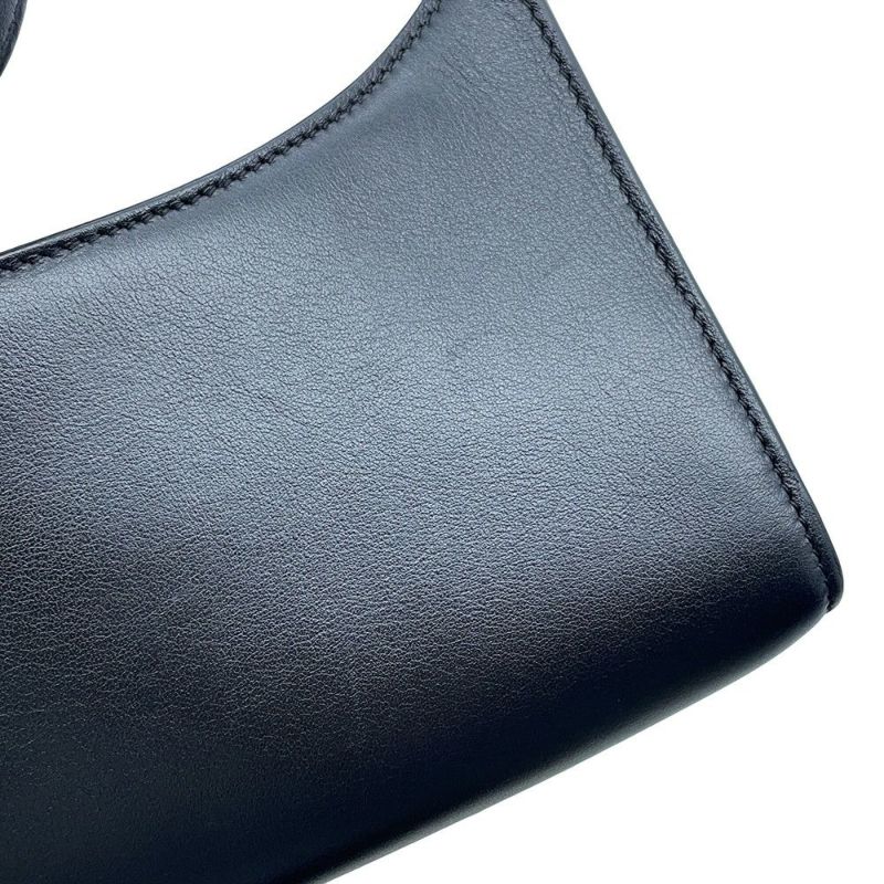 セリーヌ ショルダーバッグ キュイル トリオンフ レザー 198153DU3.38NO CELINE ワンショルダー 黒