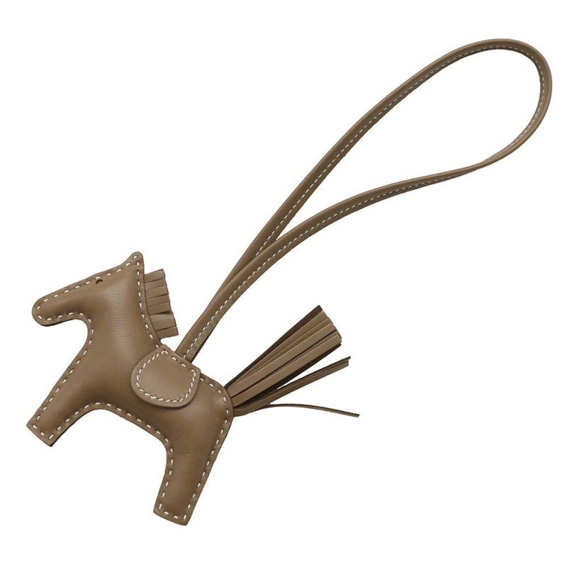 エルメス バッグチャーム ロデオ PM エトゥープ ラムスキン K刻印 HERMES チャーム