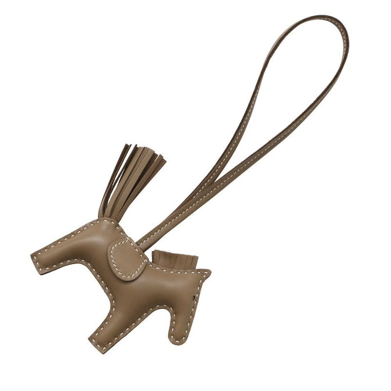 エルメス バッグチャーム ロデオ PM エトゥープ ラムスキン K刻印 HERMES チャーム