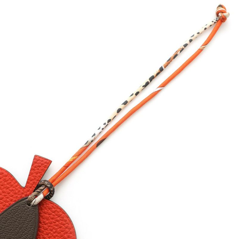 エルメス チャーム プティアッシュ りんご ルージュトマト/ブラウン シェブルミゾル/トゴ HERMES シェーブル アップル