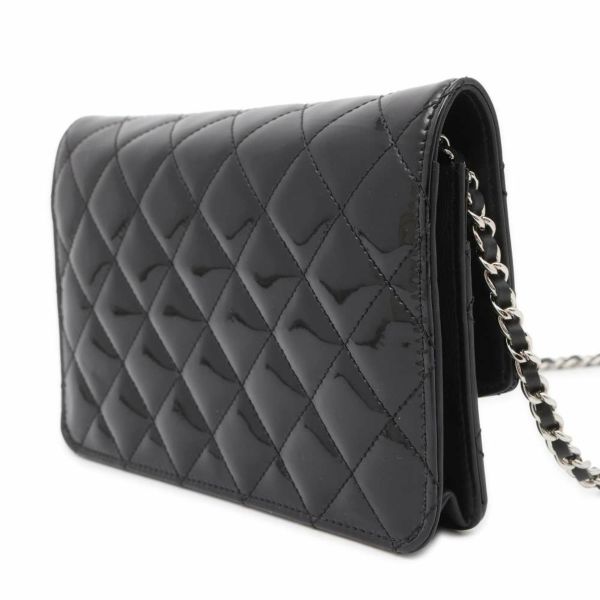 シャネル チェーンウォレット ブリリアント マトラッセ パテント ココマーク 長財布 A48692 CHANEL 財布 黒