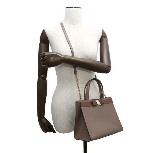 フェラガモ ハンドバッグ ヴァラ トップハンドル スプリットカーフレザー 21I290 Ferragamo 2way ブラウン