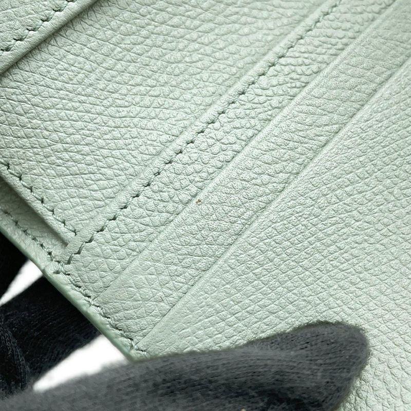 ヴァレンティノ・ガラヴァーニ 二つ折り財布 Vロゴ シグネチャー コンパクト ウォレット 6W2P0AJ5SNP