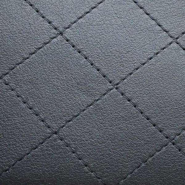 シャネル パスポートケース マトラッセ ココマーク カーフレザー AP3824 CHANEL 黒