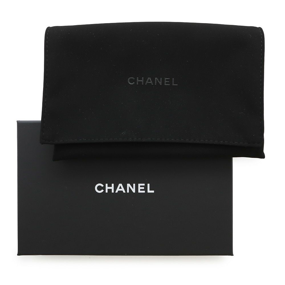 シャネル パスポートケース マトラッセ ココマーク カーフレザー AP3824 CHANEL 黒