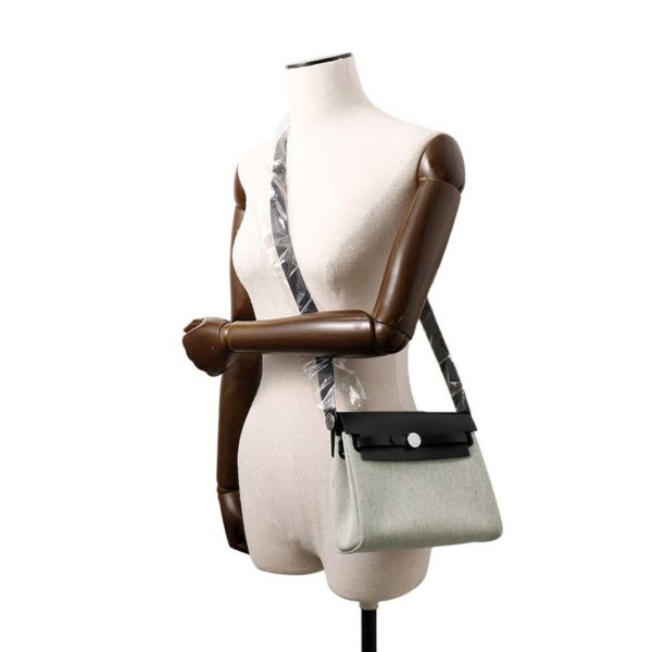 エルメス バッグ エールバッグジップ ミニ ブラック/エクリュ/ヴェールモワイヤン トワルミリタリー/ヴァッシュハンター K刻印 黒