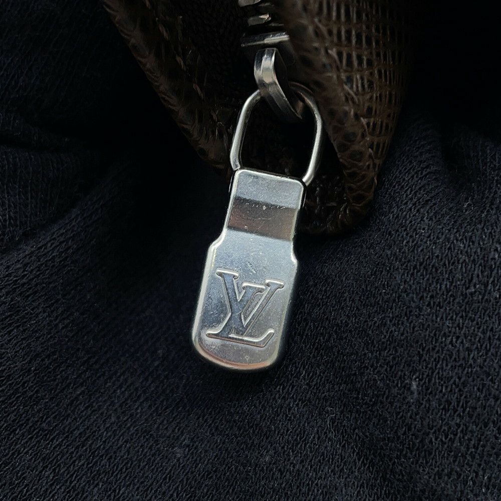 ルイヴィトン 二つ折り財布 タイガ ポルト・ビエ・モネジップ M30676 LOUIS VUITTON