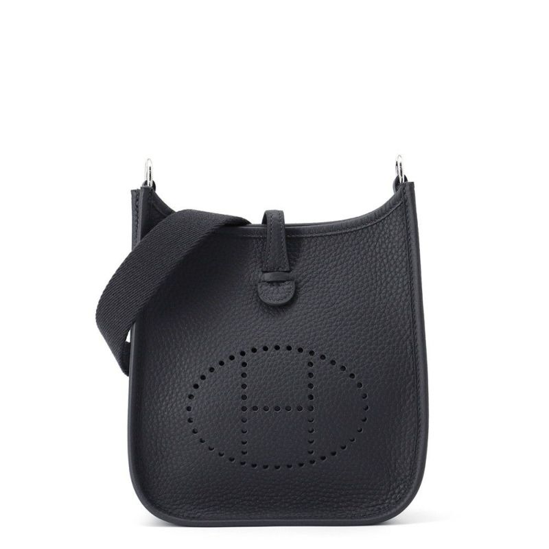 エルメス ショルダーバッグ エブリンTPM アマゾン 111cm キャバン/シルバー金具 トリヨンクレマンス K刻印 HERMES Evelyne