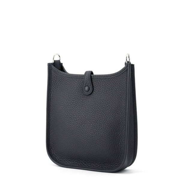 エルメス ショルダーバッグ エブリンTPM アマゾン 111cm キャバン/シルバー金具 トリヨンクレマンス K刻印 HERMES Evelyne