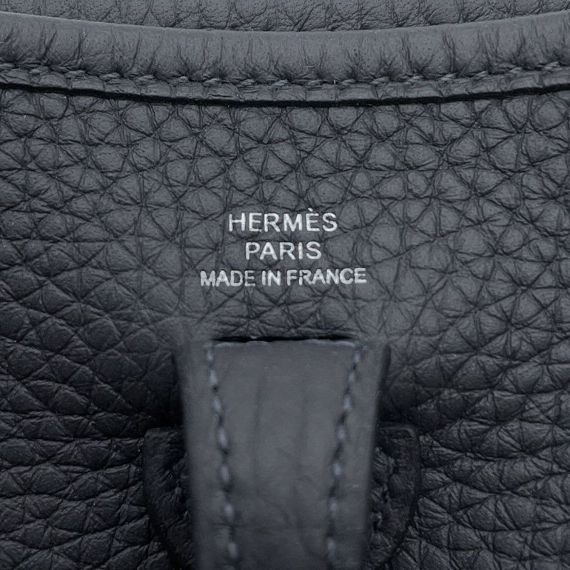 エルメス ショルダーバッグ エブリンTPM アマゾン 111cm キャバン/シルバー金具 トリヨンクレマンス K刻印 HERMES Evelyne