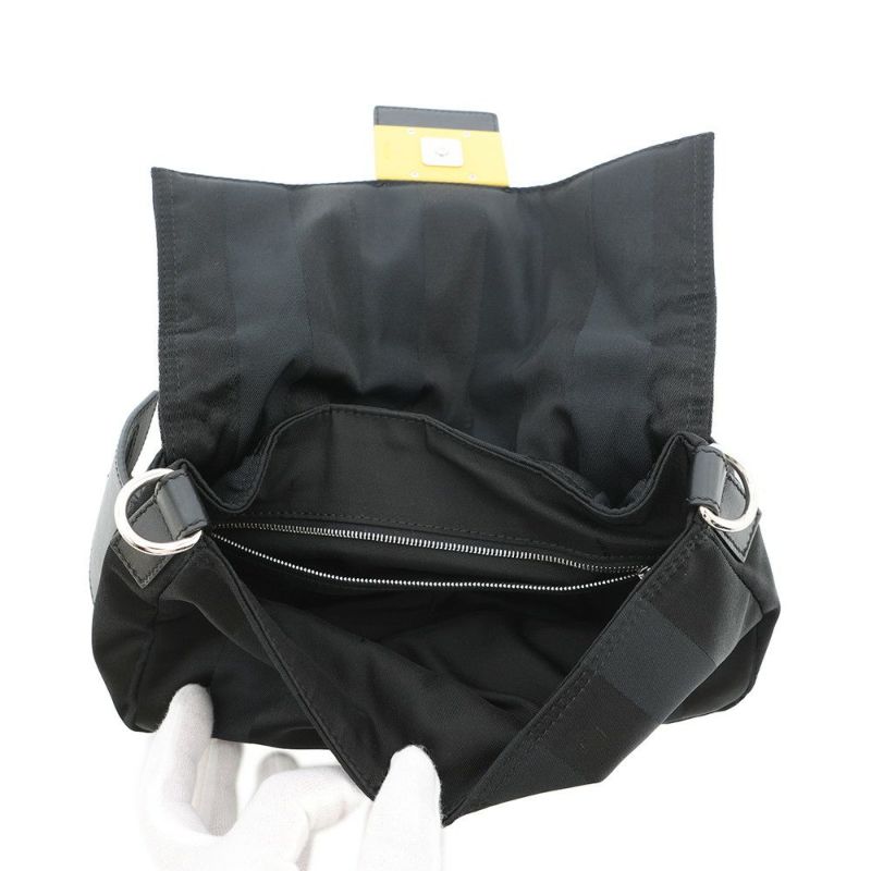 フェンディ ショルダーバッグ ペカン バゲット ナイロン 7VA472 FENDI ボディバッグ 黒 2way