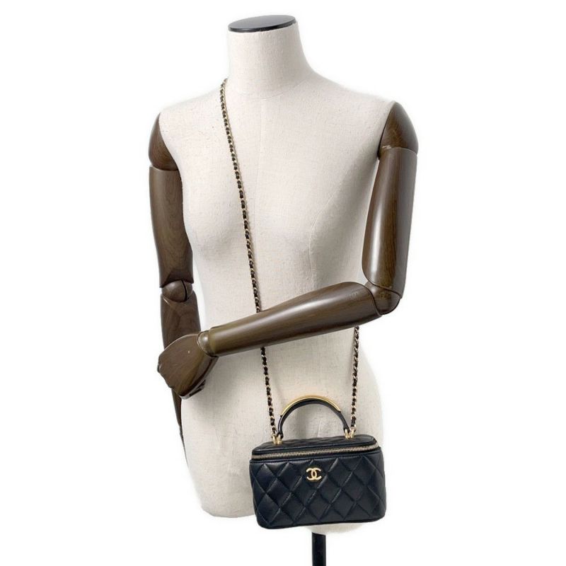 シャネル チェーンショルダーバッグ マトラッセ ココマーク ヴァニティケース ラムスキン AP2199 CHANEL 黒 バニティ