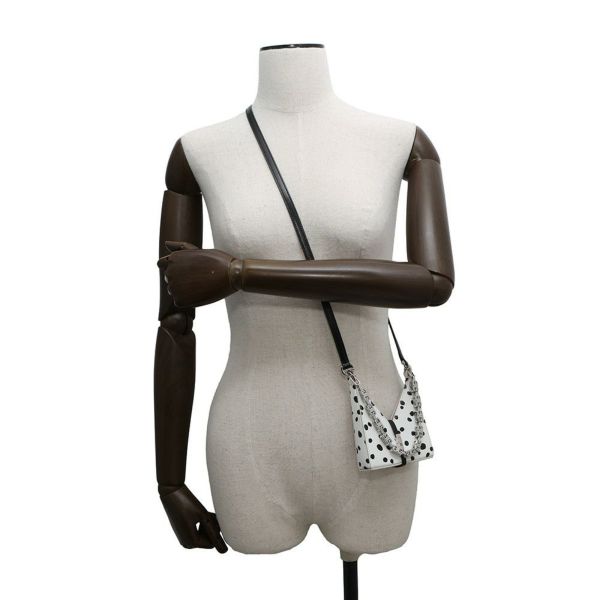 ジバンシー ハンドバッグ カットアウト マイクロ BB60KAB1KG GIVENCHY 白 黒 2way