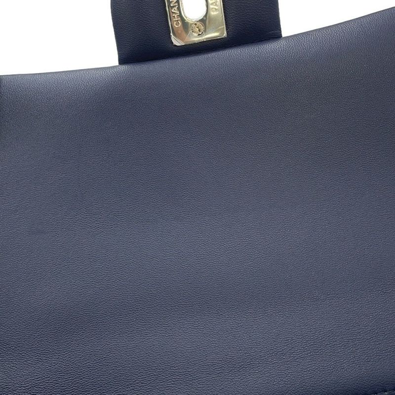 シャネル チェーンショルダーバッグ マトラッセ ココマーク トップハンドル ミニフラップ ラムスキン AS2431 CHANEL バイカラー