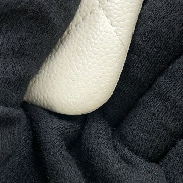 シャネル チェーンショルダーバッグ ココマーク マトラッセ30 キャビアスキン A58600 CHANEL