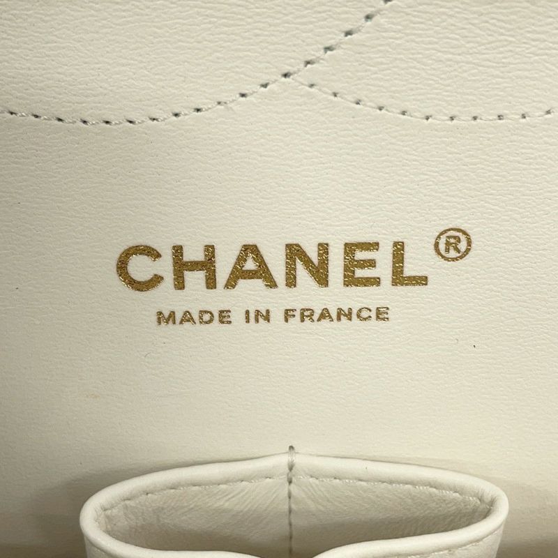 シャネル チェーンショルダーバッグ ココマーク マトラッセ30 キャビアスキン A58600 CHANEL