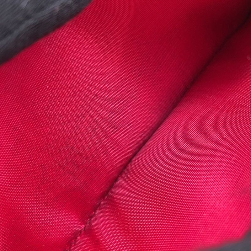 ヴァレンティノ・ガラヴァーニ 長財布 スタッズ ラウンドジップ QW2P0645BOL VALENTINO 財布