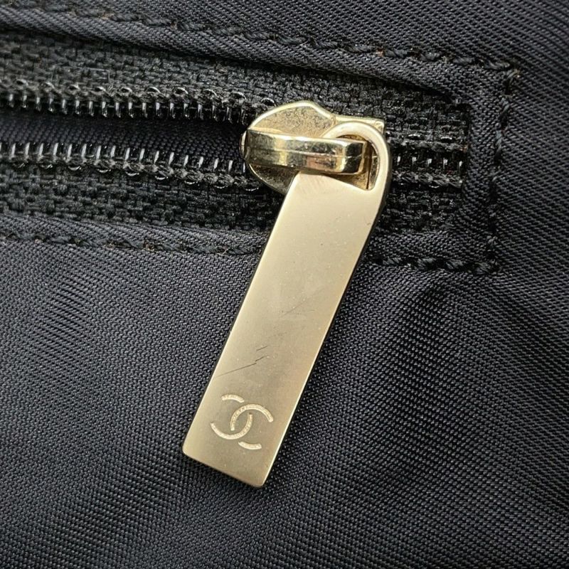 シャネル トートバッグ ニュートラベルライン トートMM ナイロン レザー A15991 CHANEL 黒