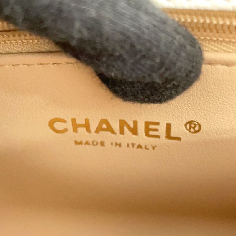 シャネル ハンドバッグ マトラッセ ココマーク ココハンドル キャビアスキン A92990 CHANEL 2way 白