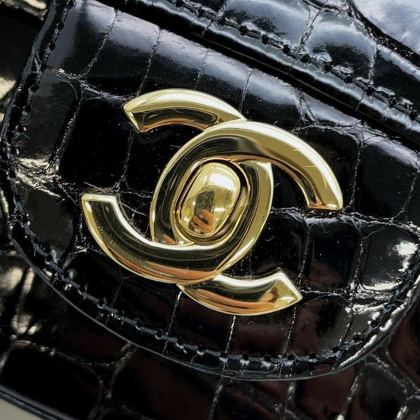 シャネル チェーンショルダーバッグ ココマーク クロコダイル CHANEL バッグ 黒