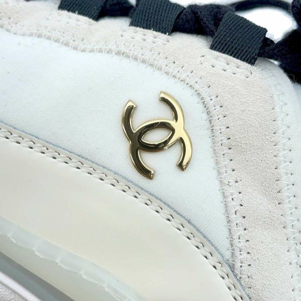 CHANEL　スニーカー　サイズ 44 白　靴　ホワイト CHANEL スニーカー サイズ 44 白 靴 ホワイト