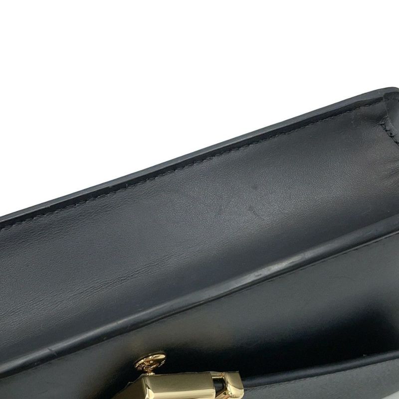 フェンディ ショルダーウォレット FFダイヤモンド レザー 8M0488 FENDI 長財布 黒