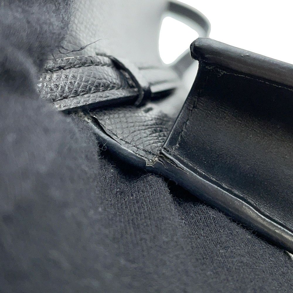 フェンディ ショルダーウォレット FFダイヤモンド レザー 8M0488 FENDI 長財布 黒