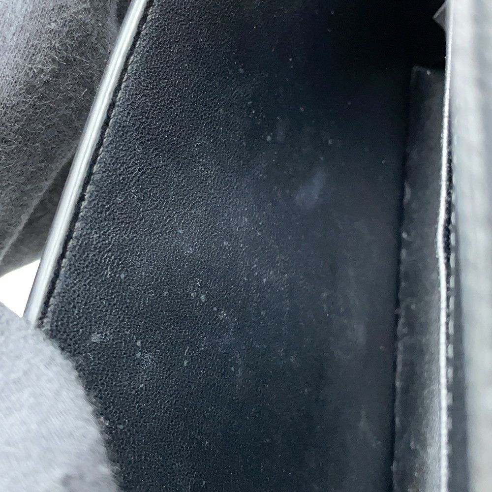 フェンディ ショルダーウォレット FFダイヤモンド レザー 8M0488 FENDI 長財布 黒