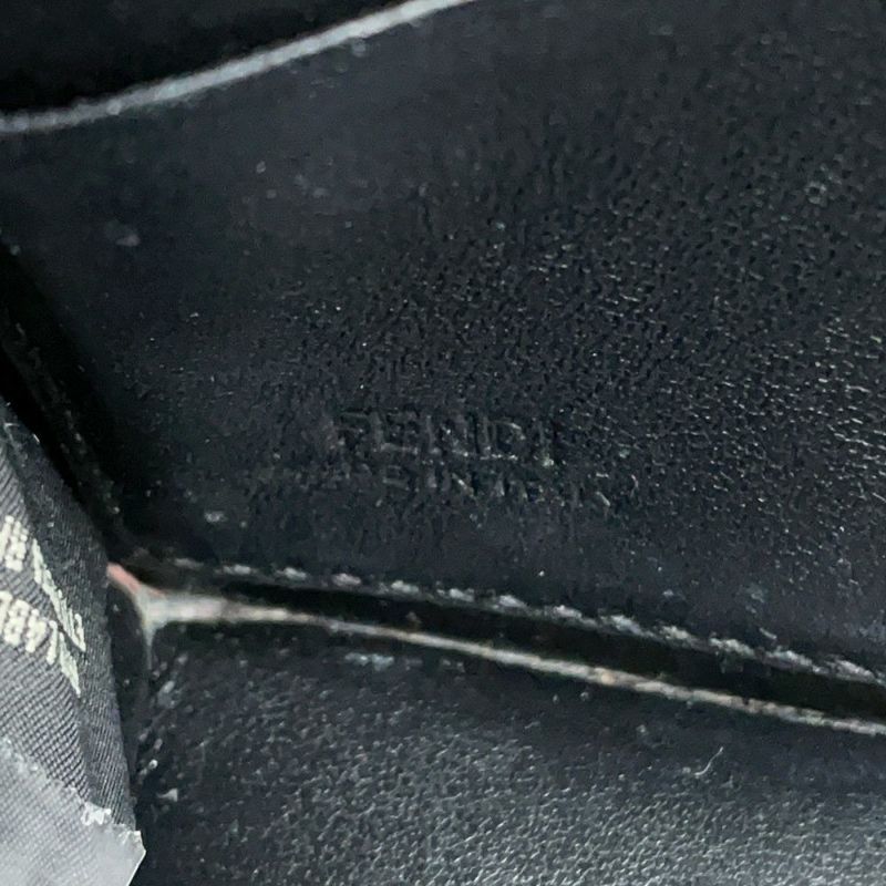 フェンディ ショルダーウォレット FFダイヤモンド レザー 8M0488 FENDI 長財布 黒