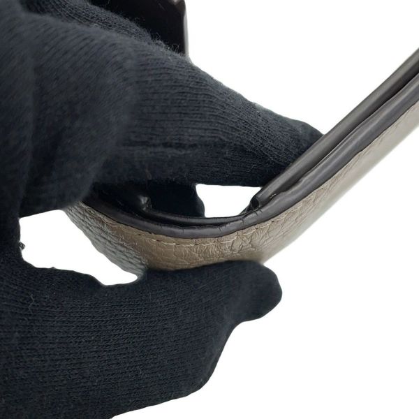 ルイヴィトン 三つ折り財布 トリヨンレザー ポルトフォイユ・カプシーヌ コンパクト M62159