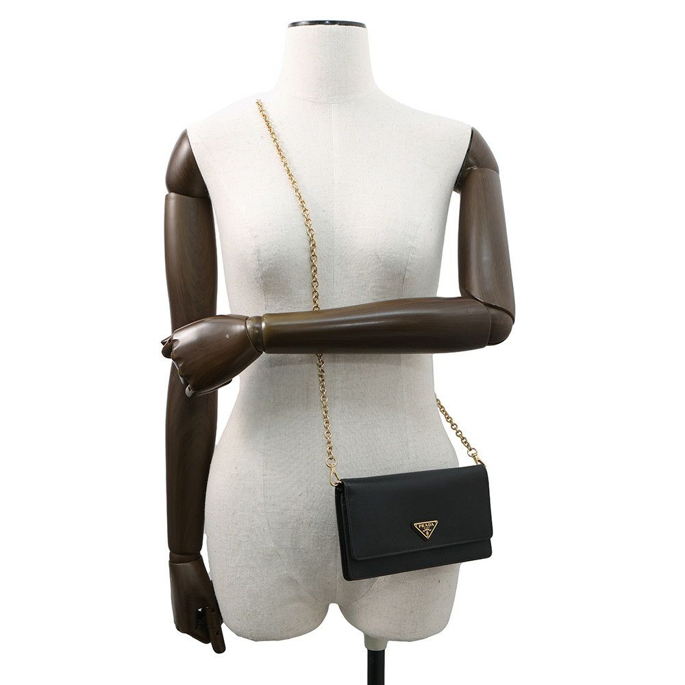 プラダ チェーンウォレット サフィアーノレザー PRADA 財布 黒