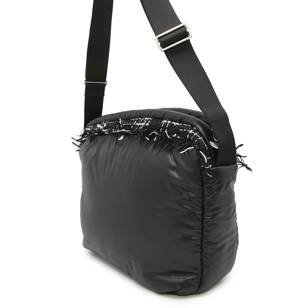 シャネル ショルダーバッグ ココネージュ ロゴ ココマーク ナイロン A57587 CHANEL バッグ 黒