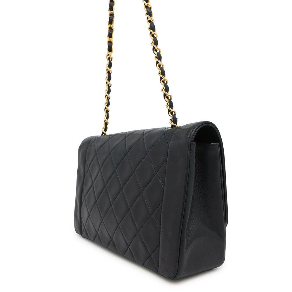シャネル チェーンショルダーバッグ マトラッセ ココマーク ダイアナ CHANEL
