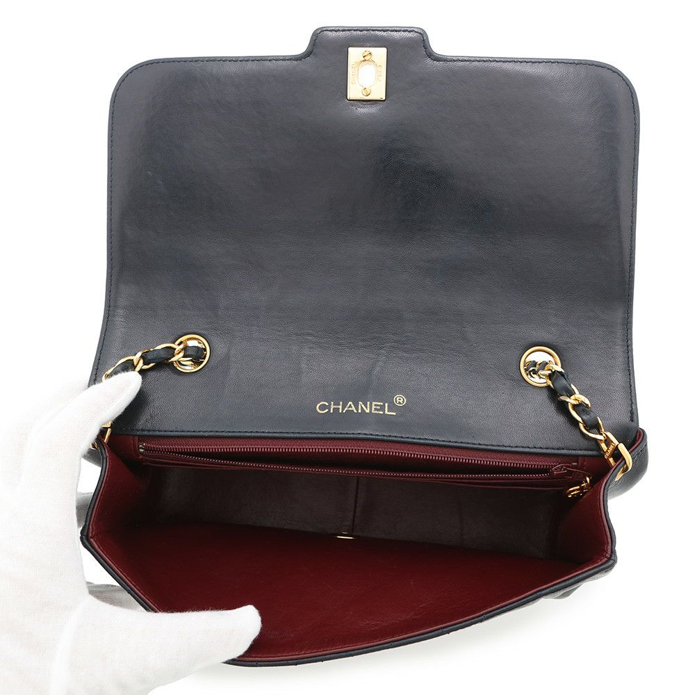 シャネル チェーンショルダーバッグ マトラッセ ココマーク ダイアナ CHANEL