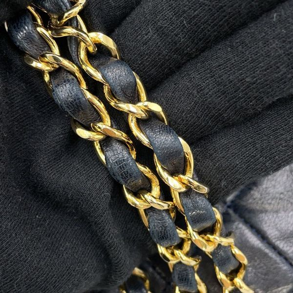 シャネル チェーンショルダーバッグ マトラッセ ココマーク ダイアナ CHANEL