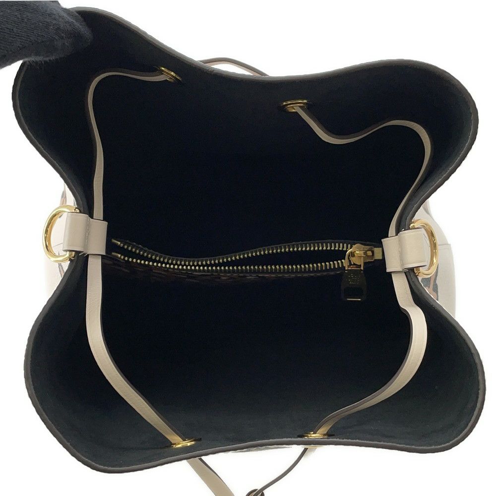 ルイヴィトン ショルダーバッグ モノグラム・ワイルドアットハート ネオノエ M45822 LOUIS VUITTON クレーム