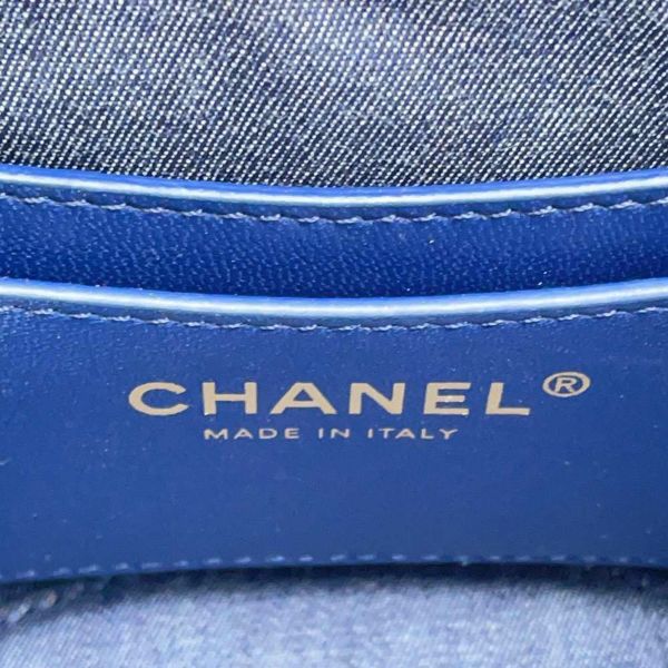 シャネル チェーンショルダーバッグ マトラッセ ココマーク ラムスキン CHANEL バニティバッグ 白