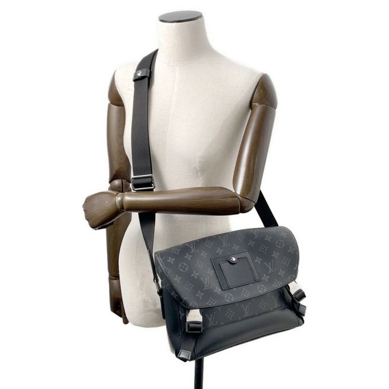 ルイヴィトン ショルダーバッグ モノグラム・エクリプス メッセンジャー・ヴォワヤージュPM M40511  黒 ブラック