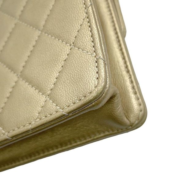 シャネル チェーンショルダーバッグ マトラッセ ココマーク レザー クリアパール AS0585 CHANEL